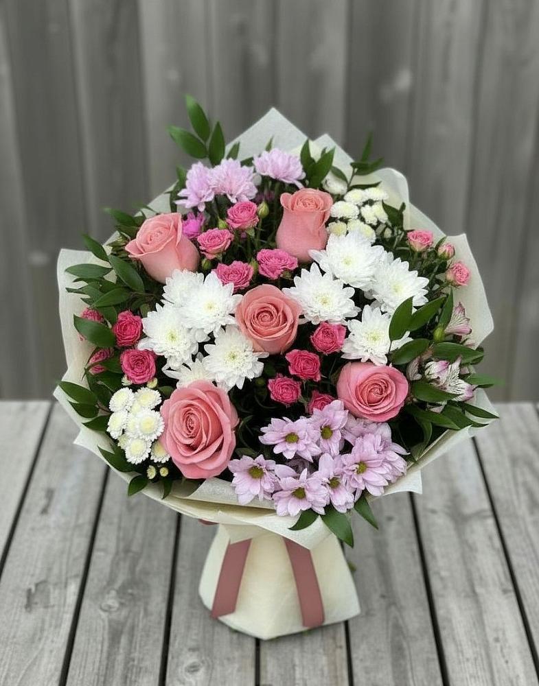 Букет цветов из: Альстромерии, Гвоздики, Розы и Хризантемы в Гирей
