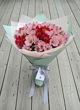 Букет цветов из:  Альстромерии в Гирей