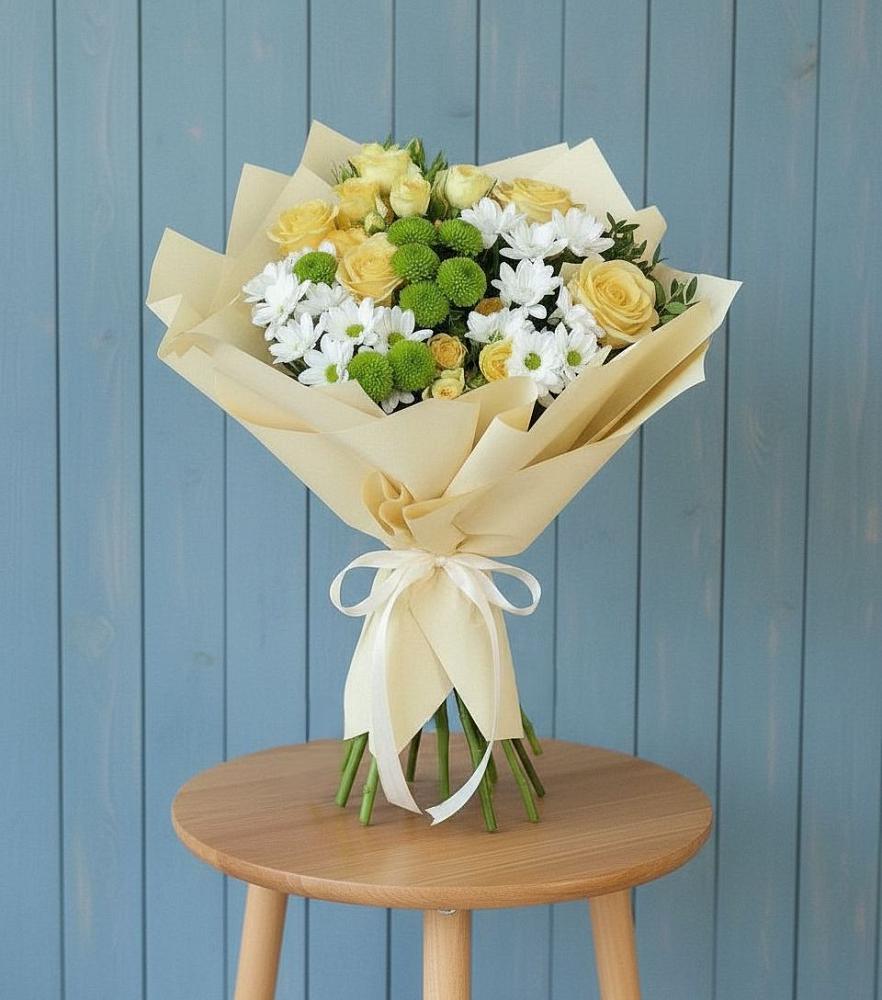 Букет цветов из: Хризантемы и Розы в Гирей