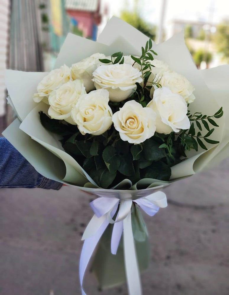 Букет Белые розы Проуд в Гирей