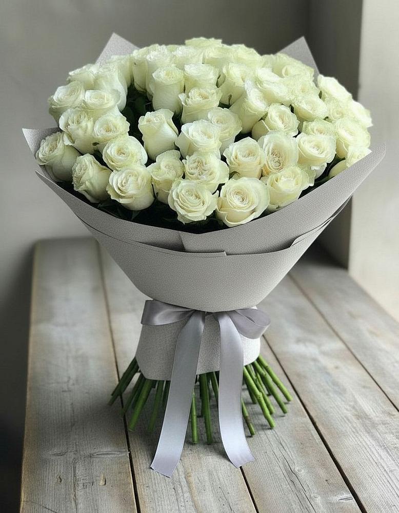 Букет 35 Белых роз в Гирей