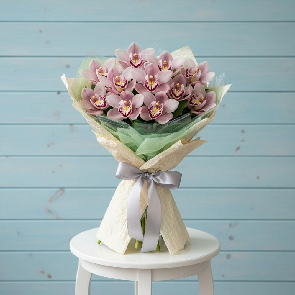 Букет цветов из: Орхидеи и Розы в Гирей