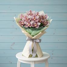 Букет цветов из:  Орхидеи и Розы #REPLACE_PRED# Гирей