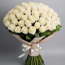 Букет 101 беля роза Белоснежка в Гирей
