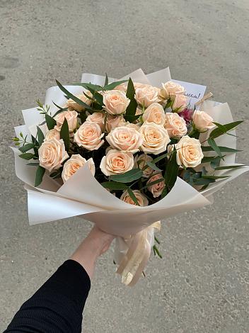 Букет Кремовые розы Латте в Гирей