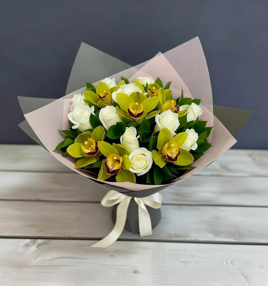 Букет цветов из: Орхидеи и Розы в Гирей