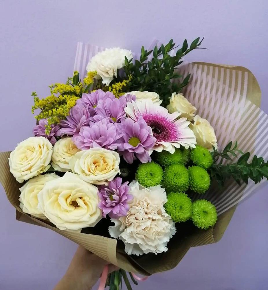 Букет цветов из: Хризантемы, Розы, Гвоздики и Герберы в Гирей