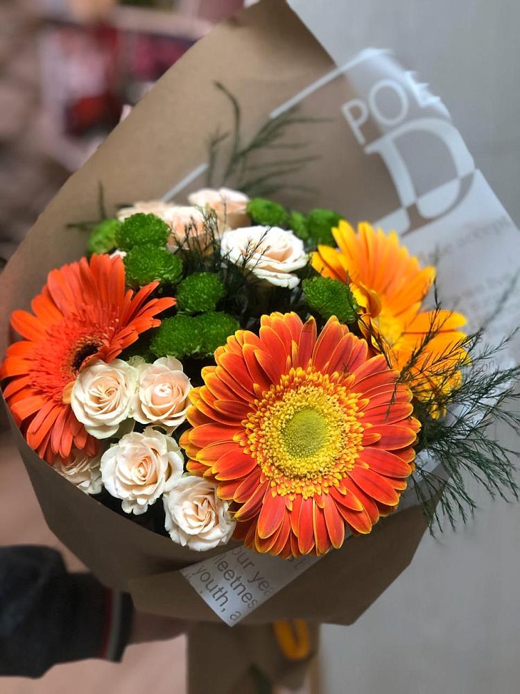 Букет цветов из: Герберы, Хризантемы и Розы в Гирей