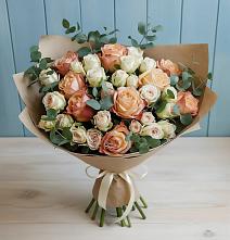 Букет цветов из:  Альстромерии и Розы в Гирей