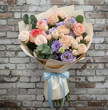 Букет цветов из:  Розы, Лизиантусы и Гвоздики #REPLACE_PRED# Гирей
